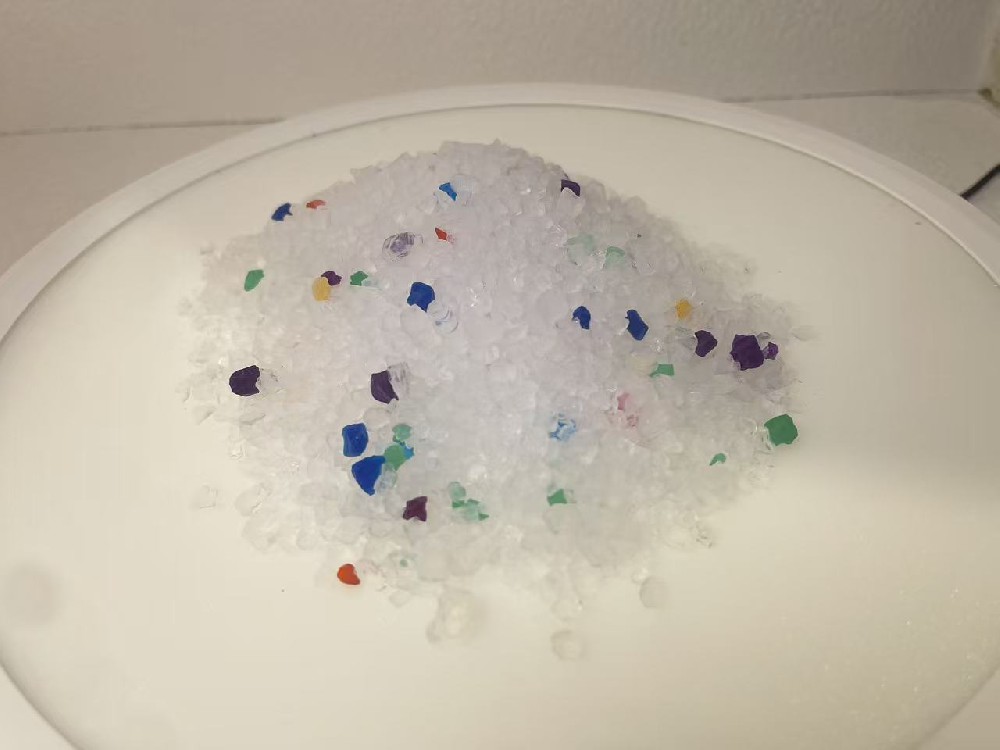 Silica gel cat litter with five colors